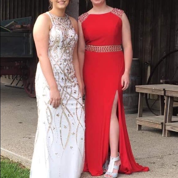 Prom dress. Red, size 14 fits like 12 - Picture 1 of 2